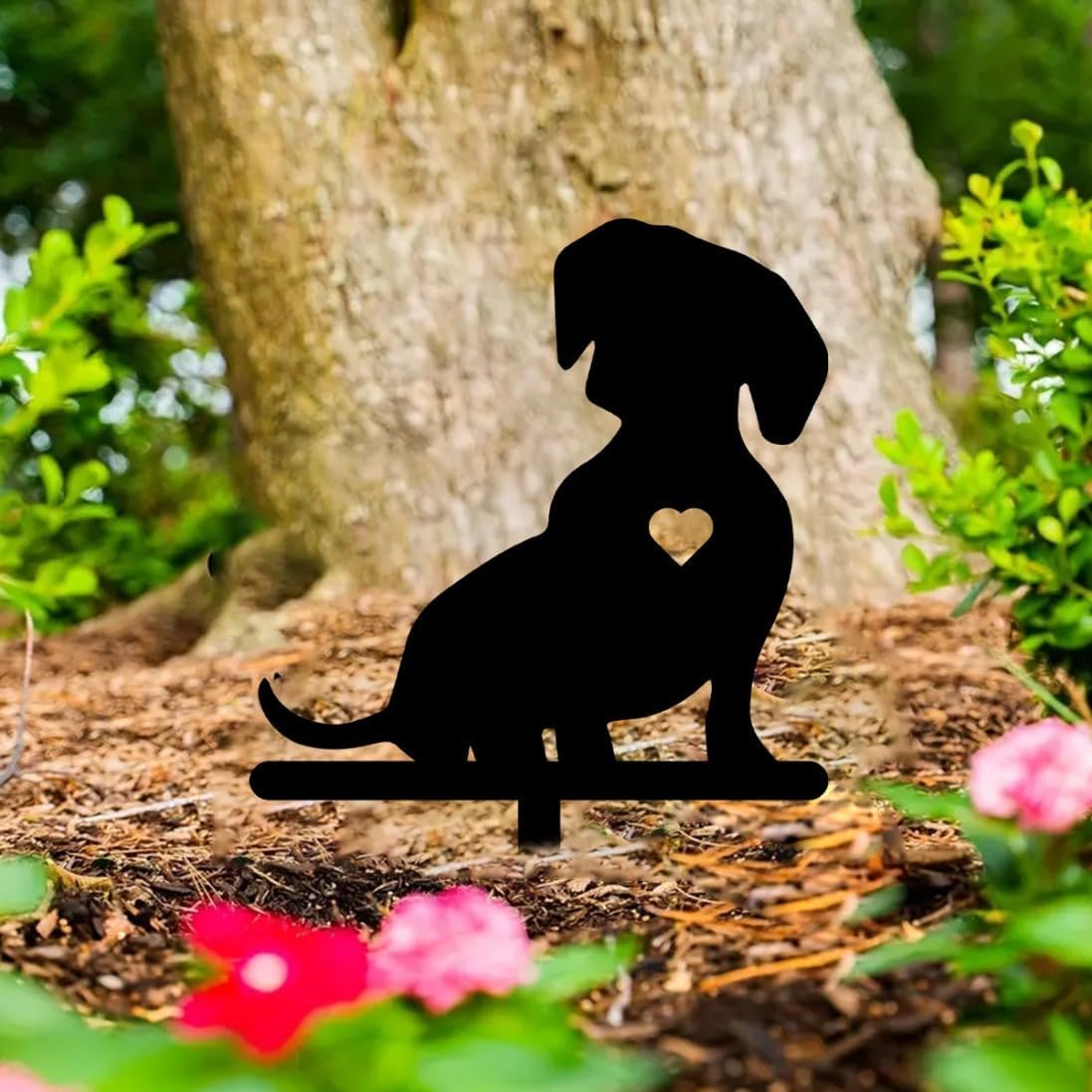 Freestanding Metal Dog Silhouette Garden Stake – Outdoor Pet Memorial Yard Decor