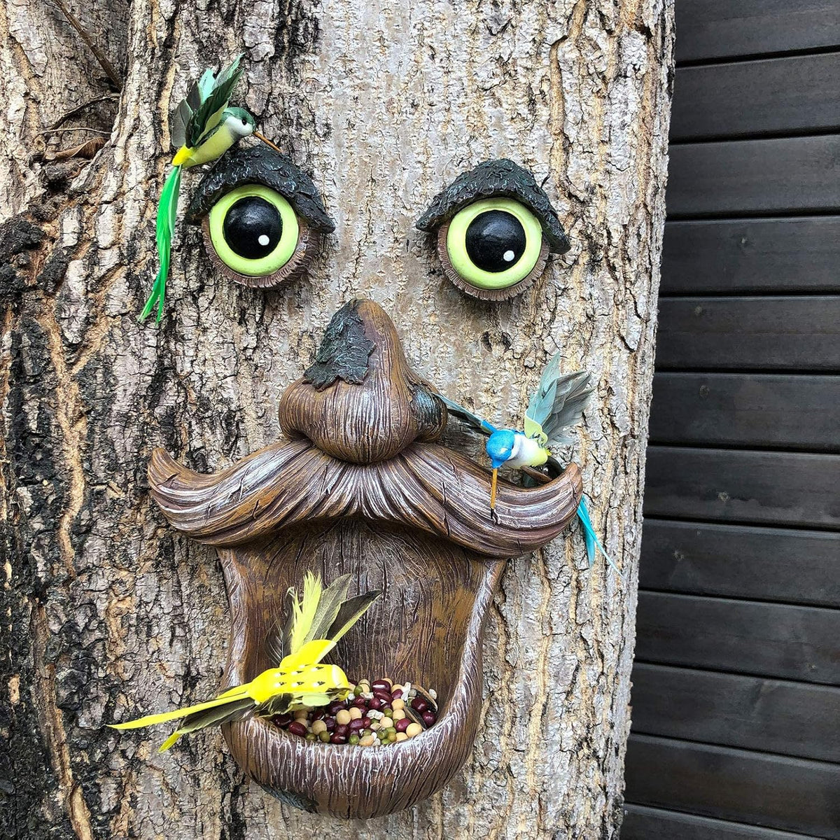 Lifelike Tree Face Bird Feeder – Glowing Eyes Outdoor Yard Accent