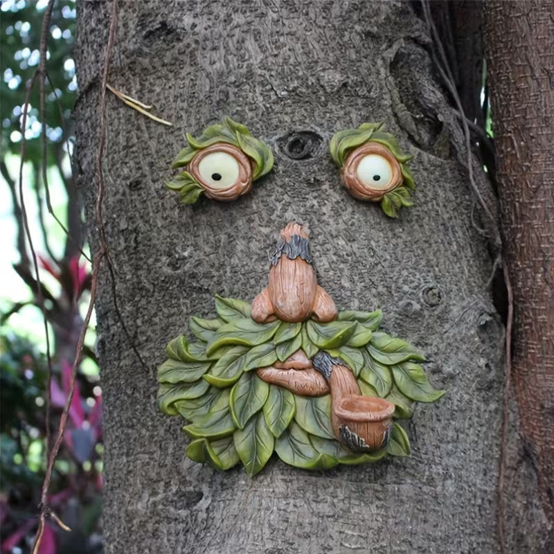 Glow-in-the-Dark Tree Face Bird Feeder – Funny Old Man Garden Decor Statue